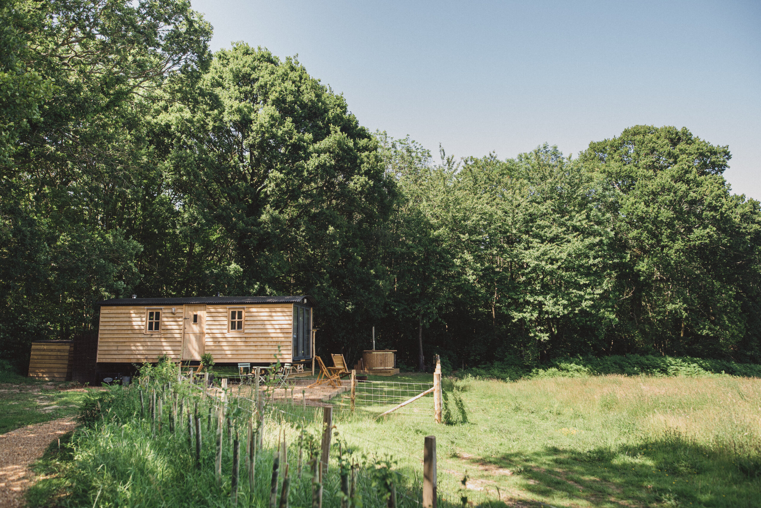 East Sussex Meadow Escape - setting