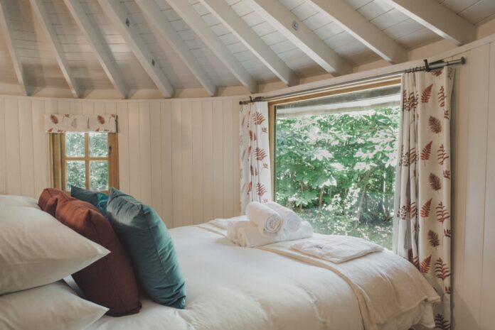 East Sussex Woodland Escape bed