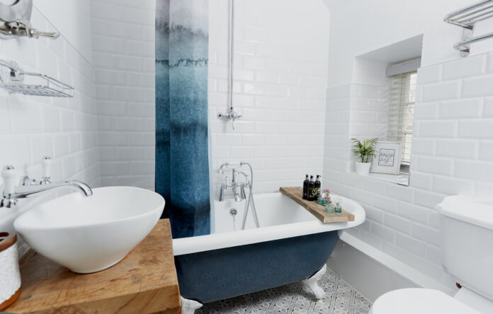 North Cornwall Cottage - bathroom