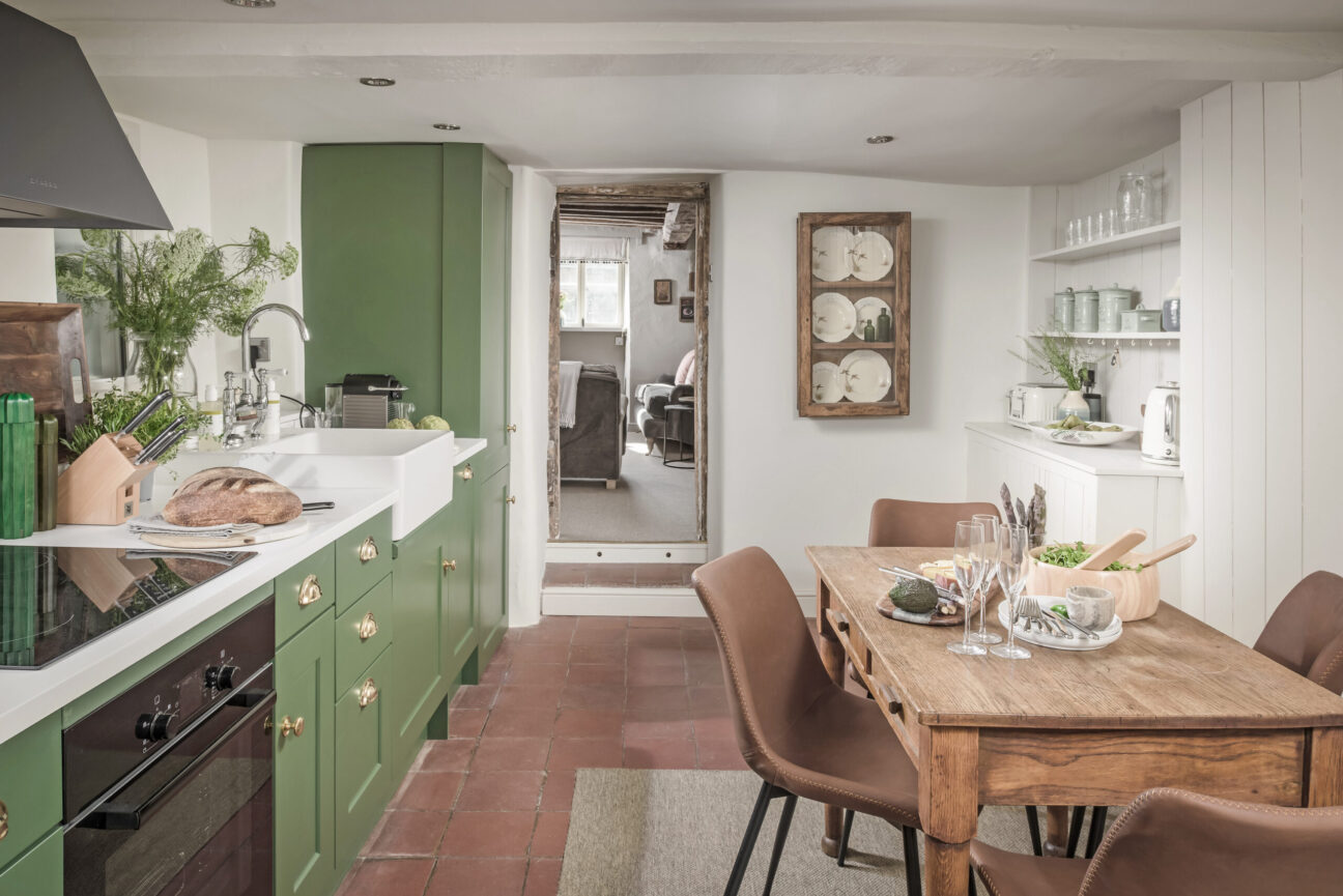 Cotswolds Hideaway - kitchen
