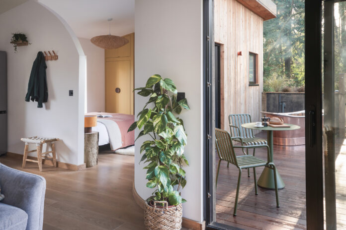 Boutique Glamping Somerset - The Lodge