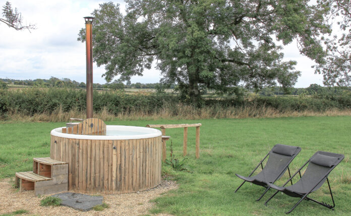 Lapwing Cabins, Cotswolds