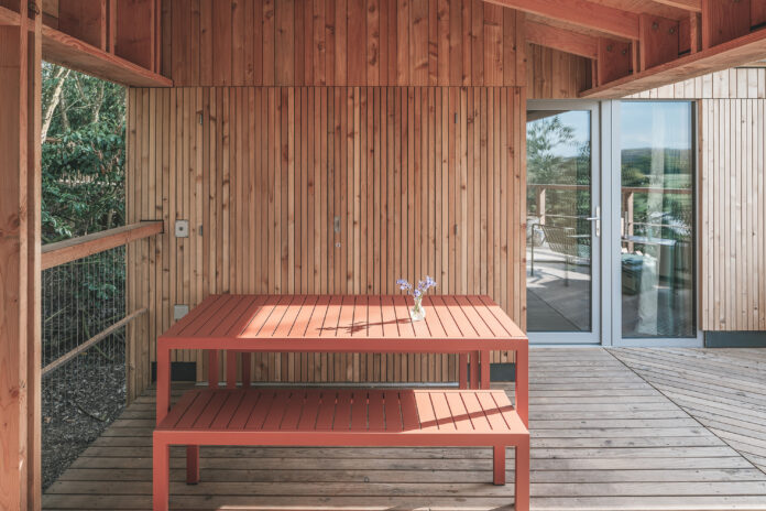 Skylark Treehouses, Gloucester