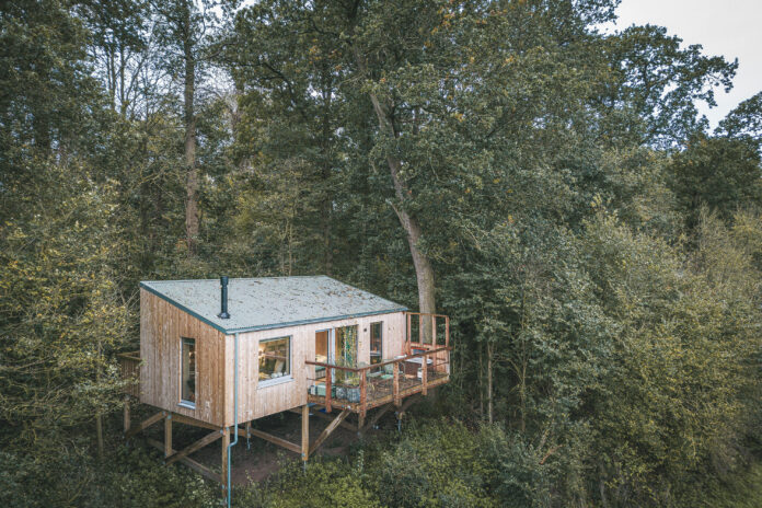 Skylark Treehouses, Gloucester