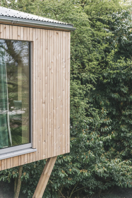 Skylark Treehouses, Gloucester