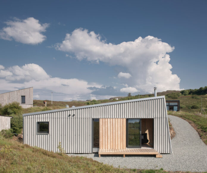 Hen House & Studio on Kip Hideaways